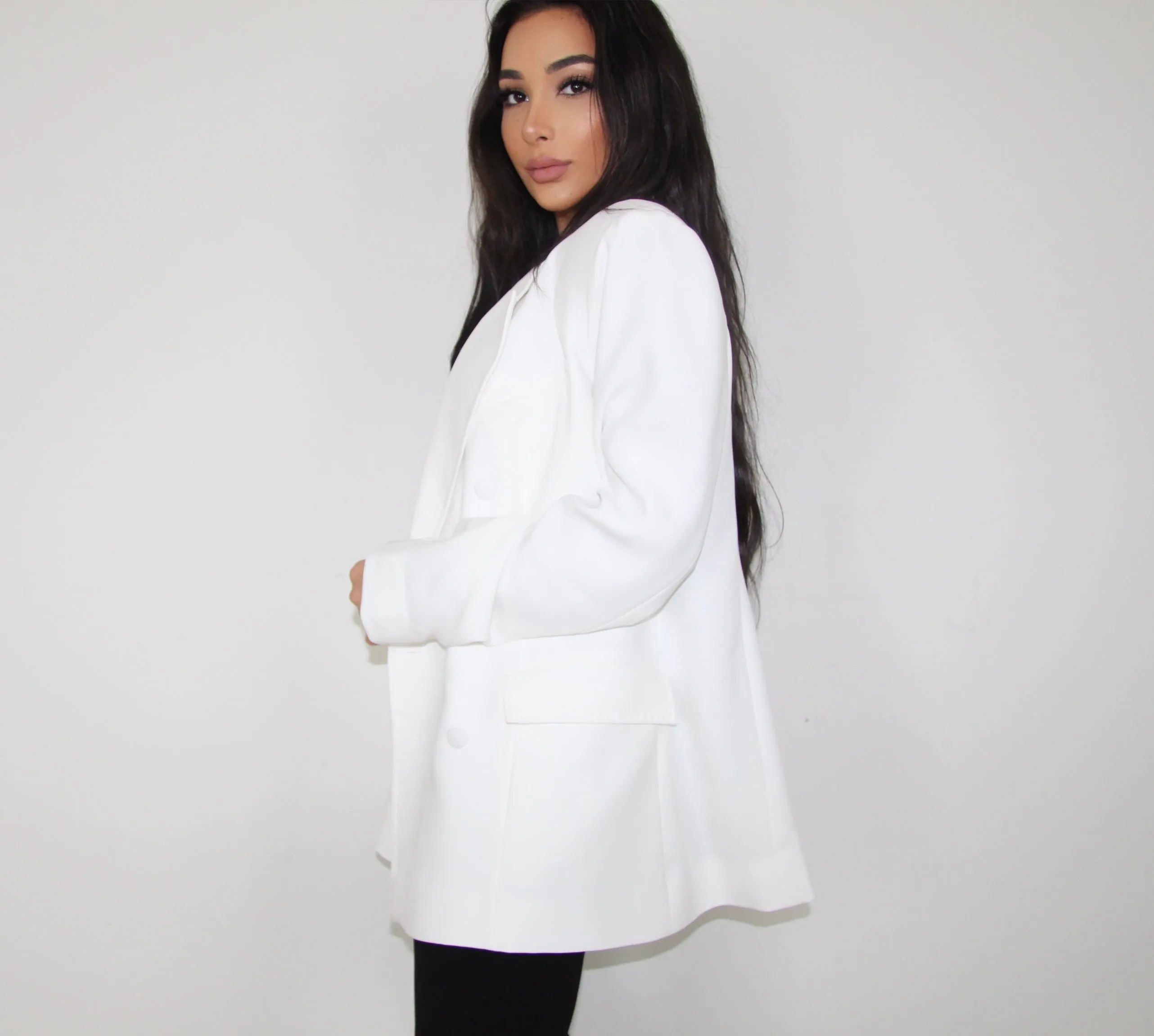 IVORY OVERSIZED BLAZER