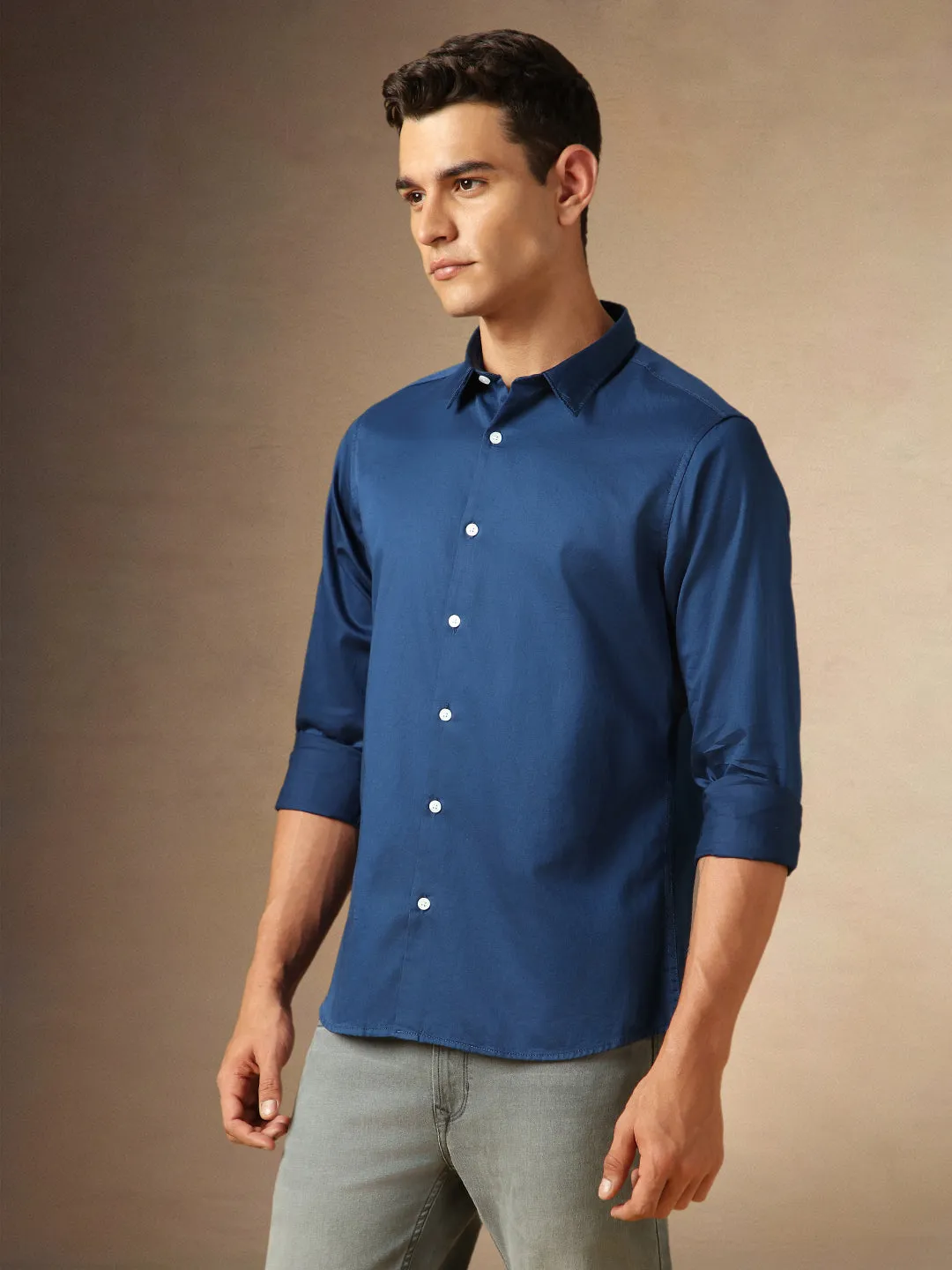 Men's Navy Solid Spread Collar Full Sleeves Casual Shirt