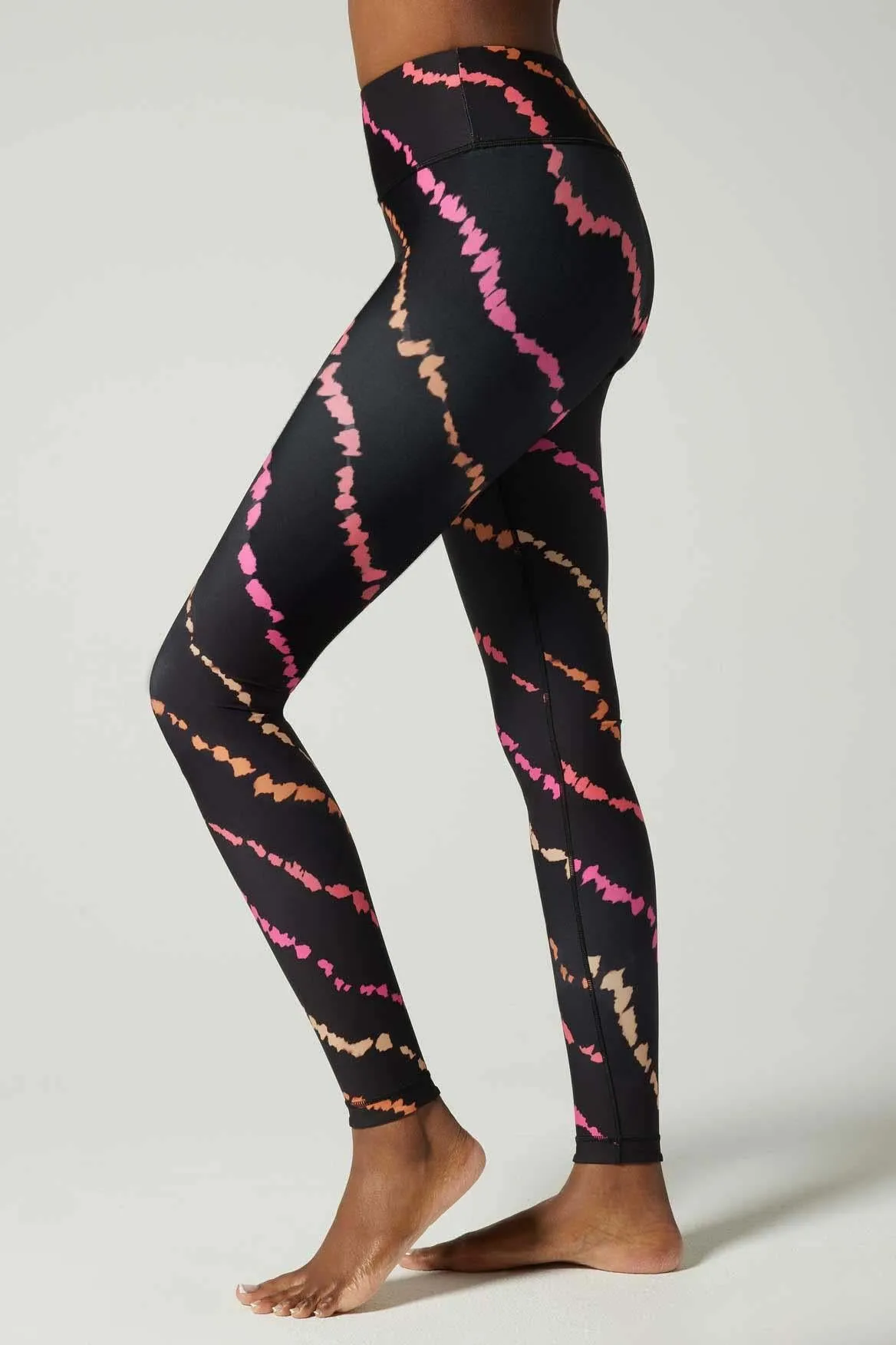 Wear It To Heart Aria Reversible Legging - Diagonal Tie Dye Black Multi